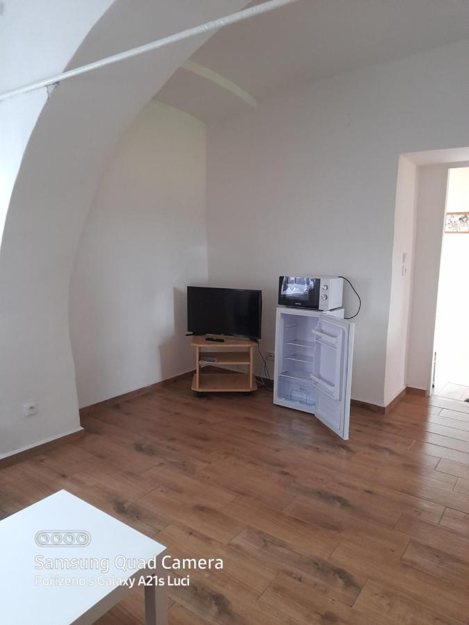 Kojan Apartment Jilovice Ngoại thất bức ảnh