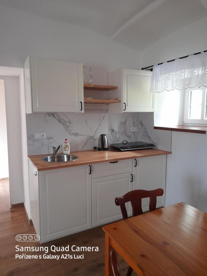 Kojan Apartment Jilovice Ngoại thất bức ảnh