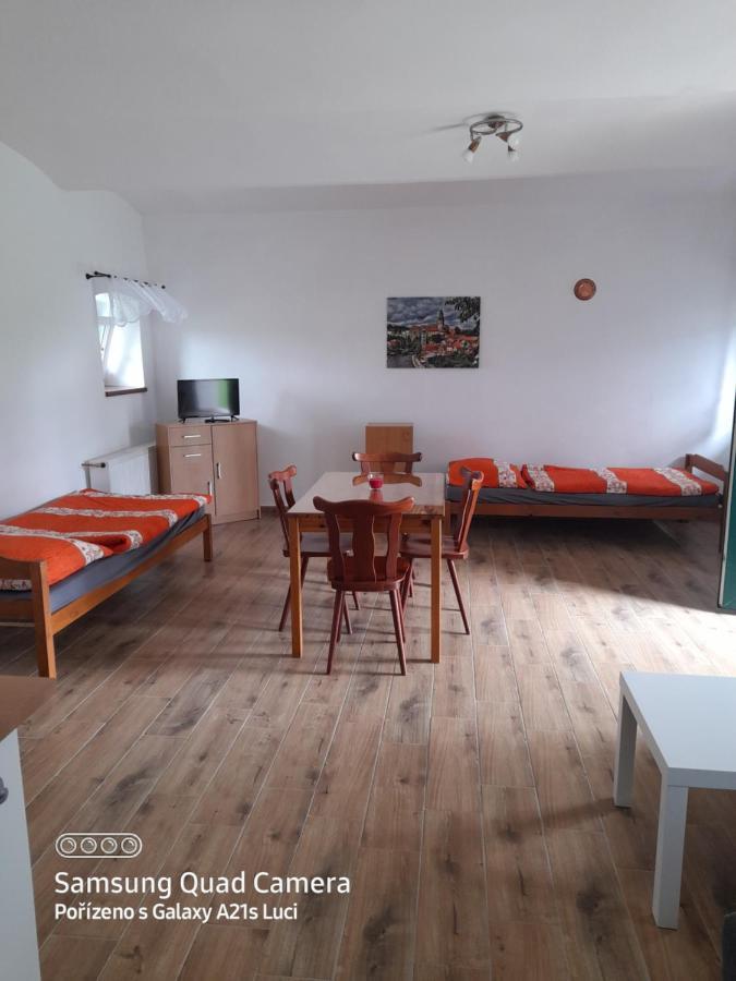 Kojan Apartment Jilovice Ngoại thất bức ảnh