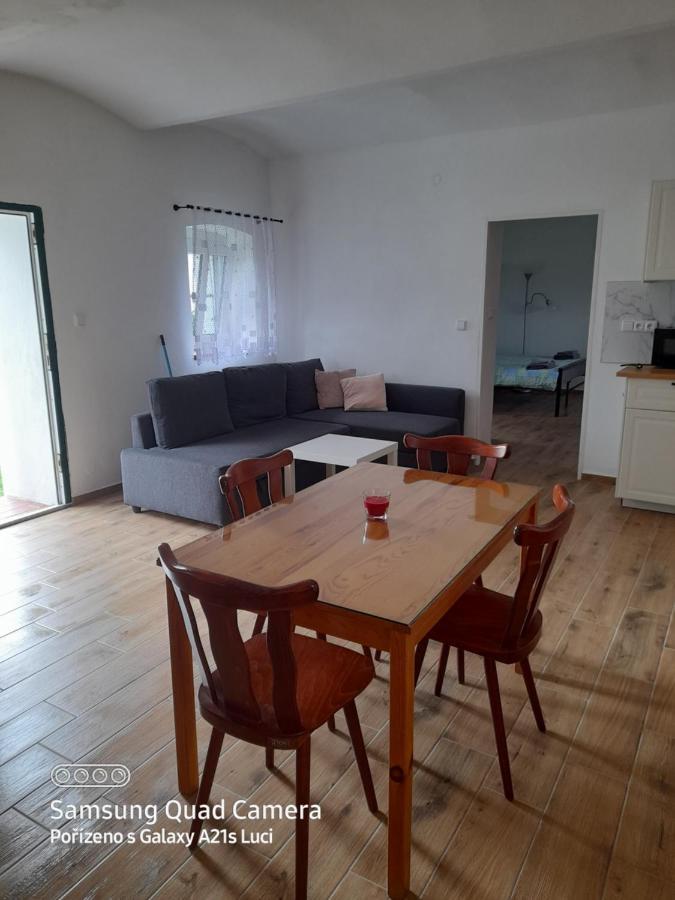 Kojan Apartment Jilovice Ngoại thất bức ảnh
