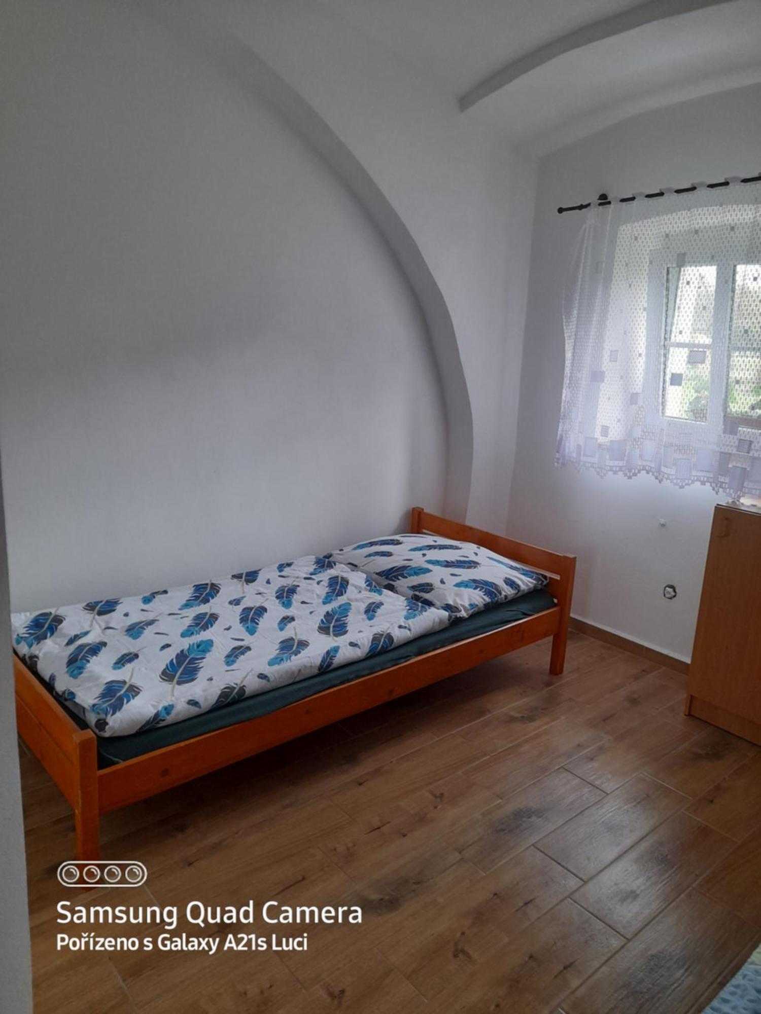 Kojan Apartment Jilovice Phòng bức ảnh
